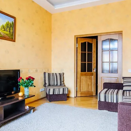 Апартаменты У Ратуши Apartment
